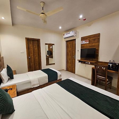 Hotel Bkc Garden - Near Us Embassy Bkc מומביי מראה חיצוני תמונה