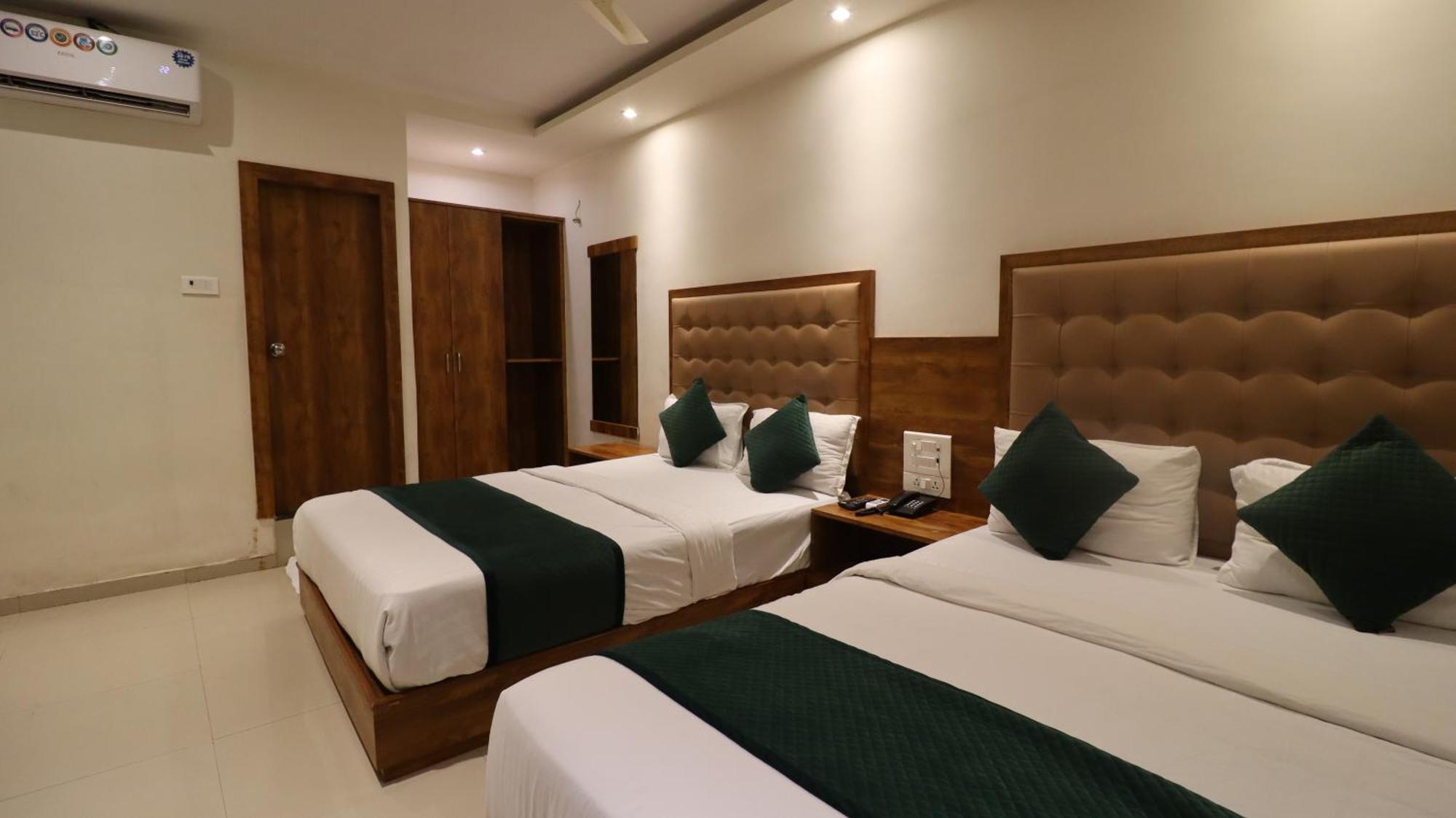 Hotel Bkc Garden - Near Us Embassy Bkc מומביי מראה חיצוני תמונה