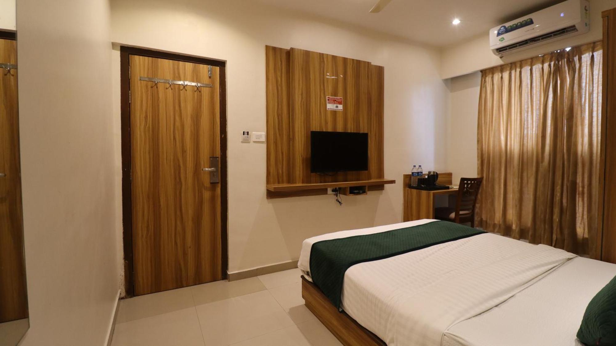 Hotel Bkc Garden - Near Us Embassy Bkc מומביי מראה חיצוני תמונה