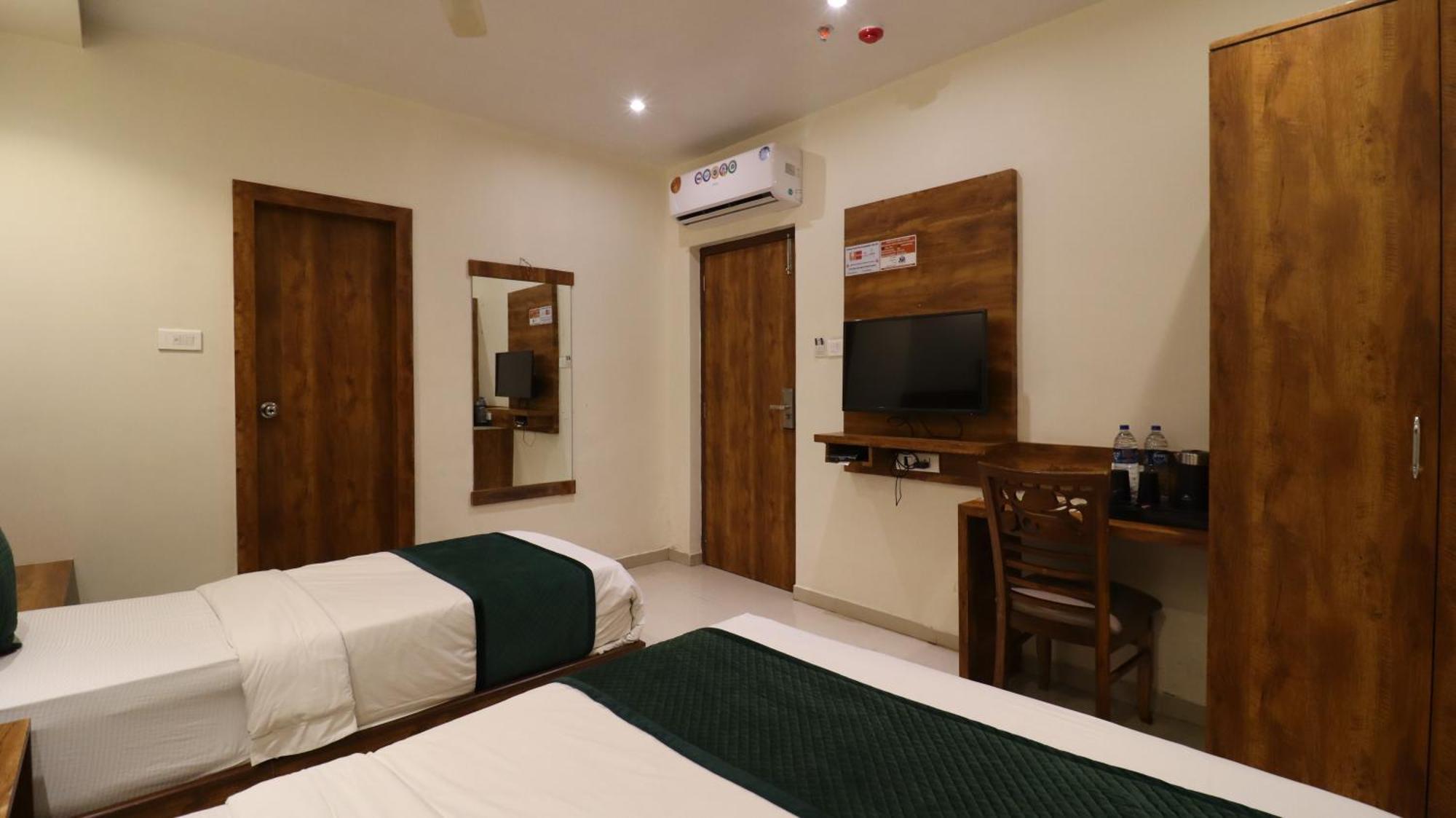 Hotel Bkc Garden - Near Us Embassy Bkc מומביי מראה חיצוני תמונה