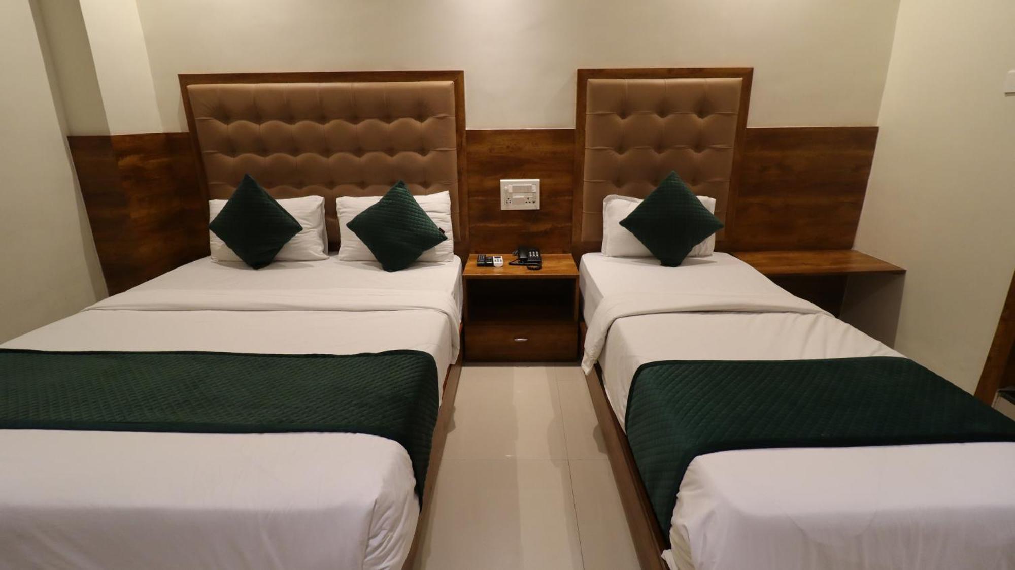 Hotel Bkc Garden - Near Us Embassy Bkc מומביי מראה חיצוני תמונה