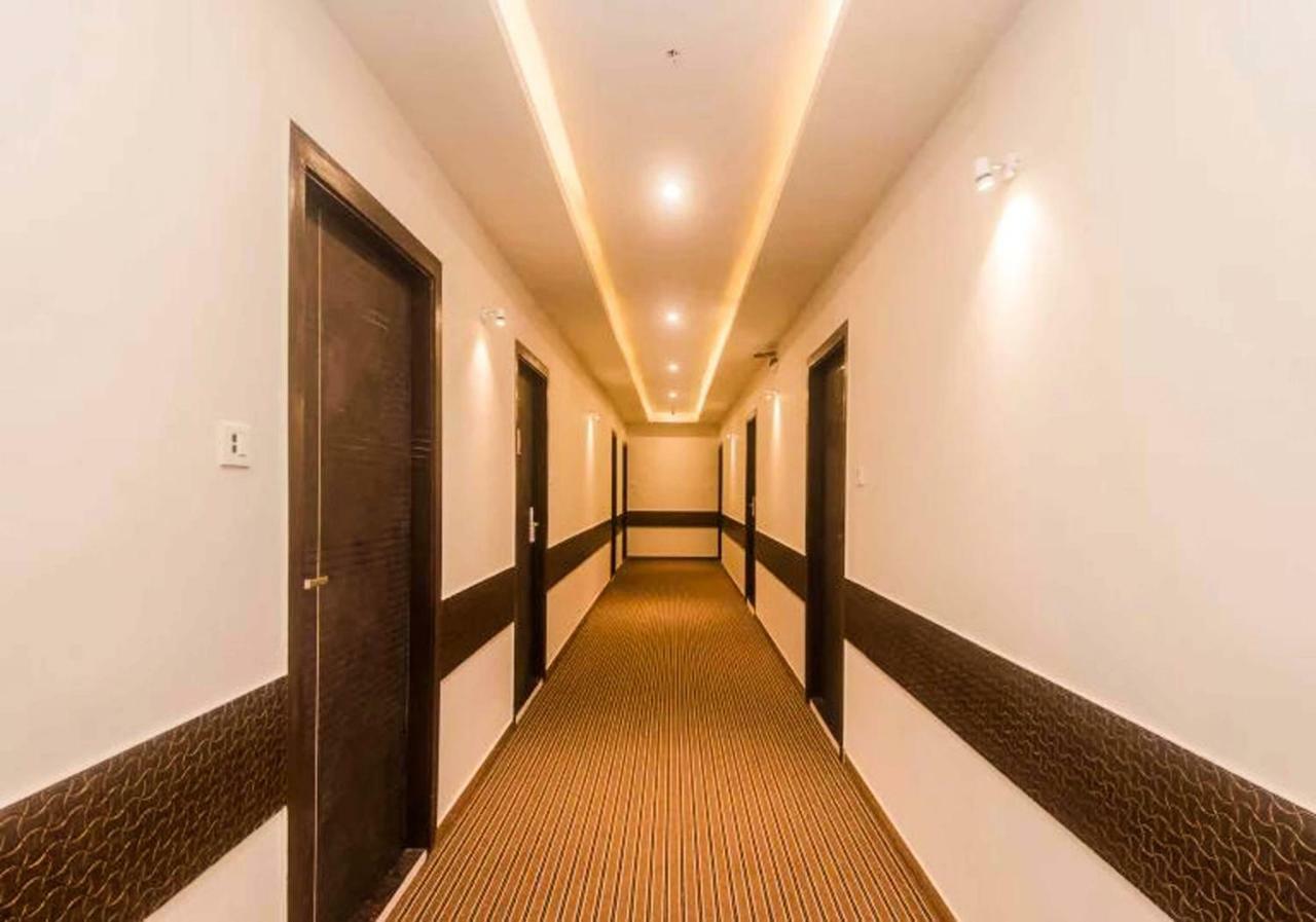 Hotel Bkc Garden - Near Us Embassy Bkc מומביי מראה חיצוני תמונה